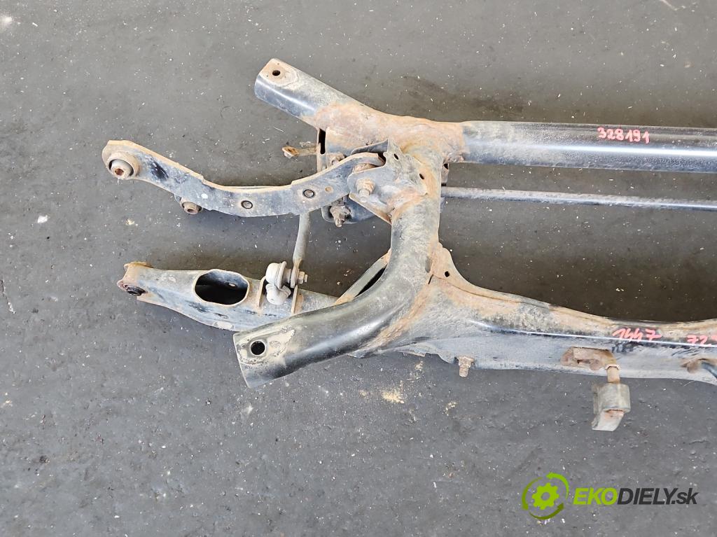 Mitsubishi ASX 2010-2021 1.6 16V 117 hp manual 86 kW 1590 cm3 5- zadní výztuha  (Výztuhy zadní)