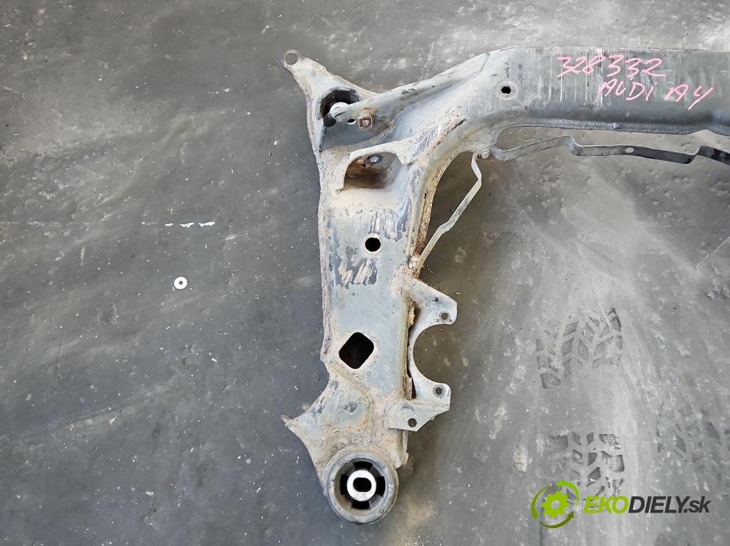 Audi A4 B5 1994-2001 1.8 20V 125 HP manual 92 kW 1781 cm3 4- výstuha motora