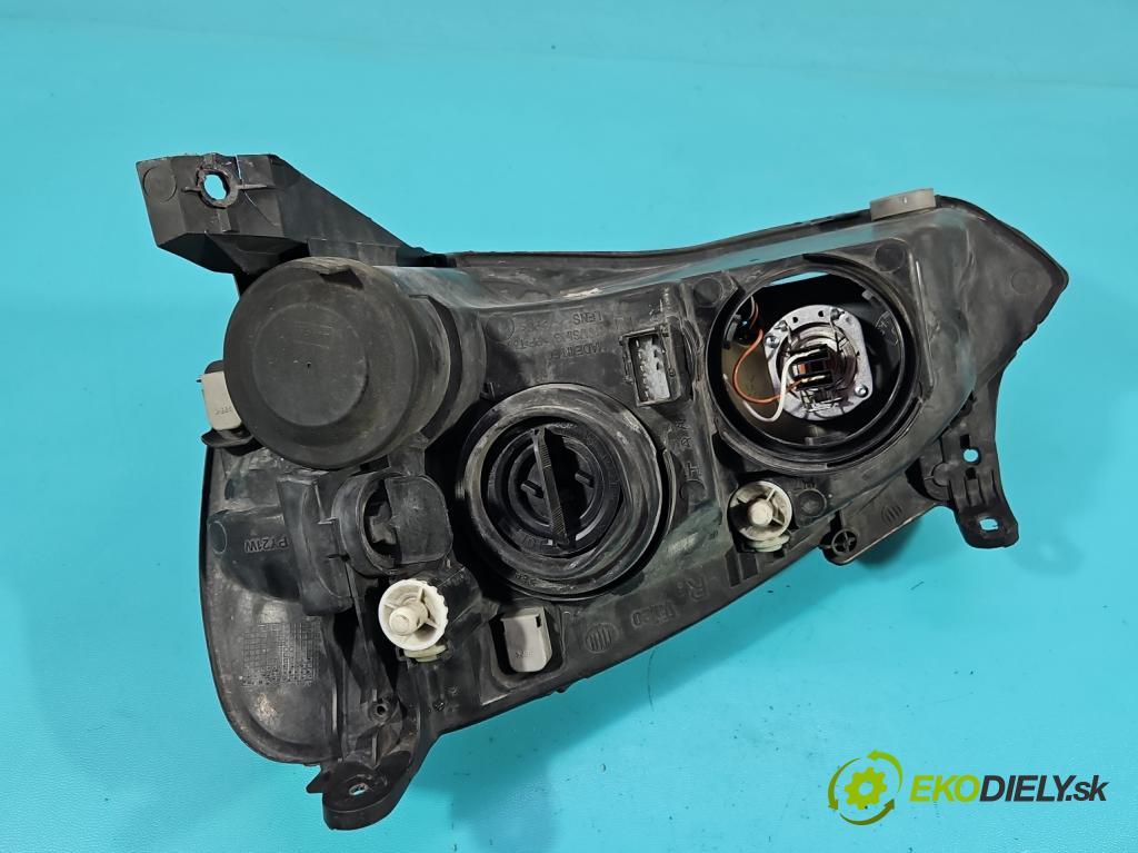 Opel Corsa C 2000-2006 1.2 16V 75 HP manual 55 kW 1199 cm3 5- Reflektor: pravý 93173264 (Svetlo predné pravé)