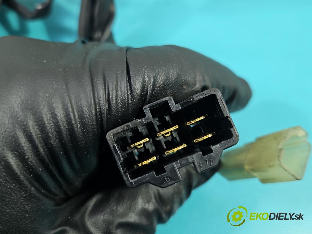 Kia Pregio 2.7d 82 HP manual 60 kW 2664 cm3 5- Spínačka (Spínacia skrinka)