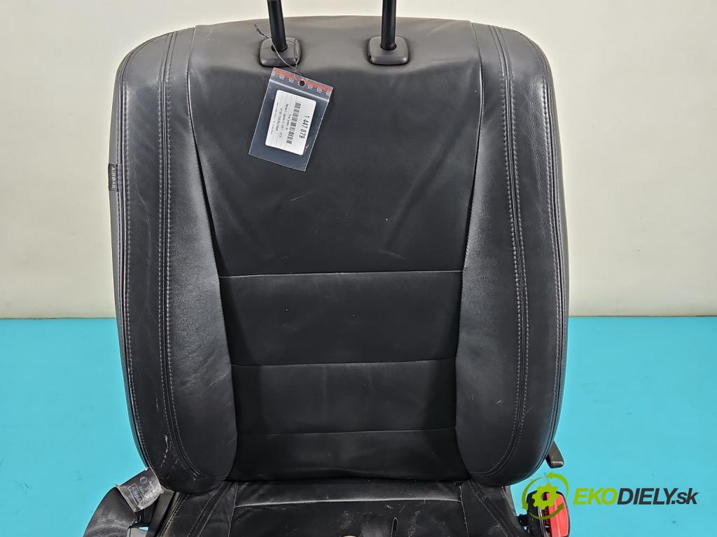 Renault Laguna III 2007-2015 2.0 16V 140 HP manual 103 kW 1997 cm3 5- Sedačka pravý  (Sedačka, sedadlo)