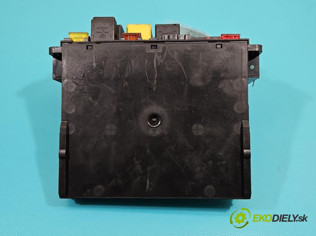 Mercedes C W203 2000-2007 2,2.0 cdi 95 hp manual 70 kW 2148 cm3 3- skříňka pojistková 2035451701 (Pojistkové skříňky)