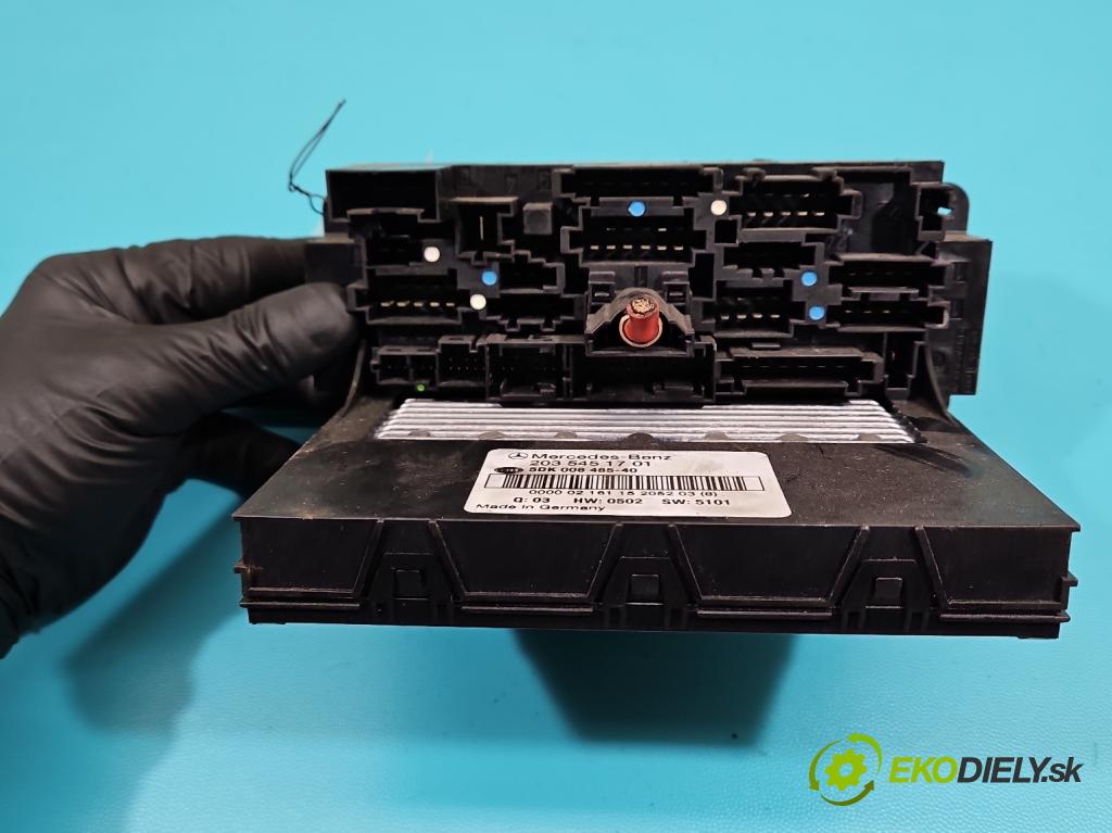 Mercedes C W203 2000-2007 2,2.0 cdi 95 hp manual 70 kW 2148 cm3 3- skříňka pojistková 2035451701 (Pojistkové skříňky)