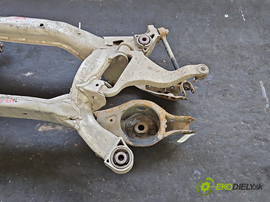 Infiniti FX I 2003-2008 3.5 V6 280KM automatic 206 kW 3498 cm3 5- zadní výztuha  (Výztuhy zadní)