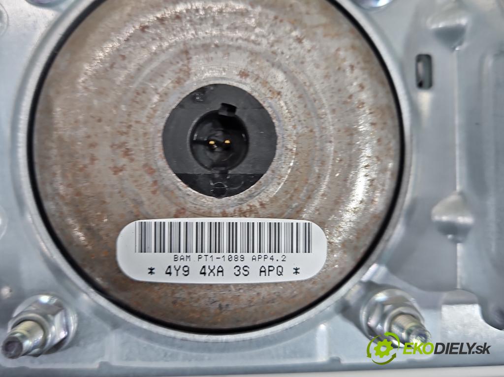 Ford Mondeo Mk5 2014-2022 2.0 tdci 179KM automatic 132 kW 1999 cm3 5- kokpit,pristrojová doska rozdeľovacia