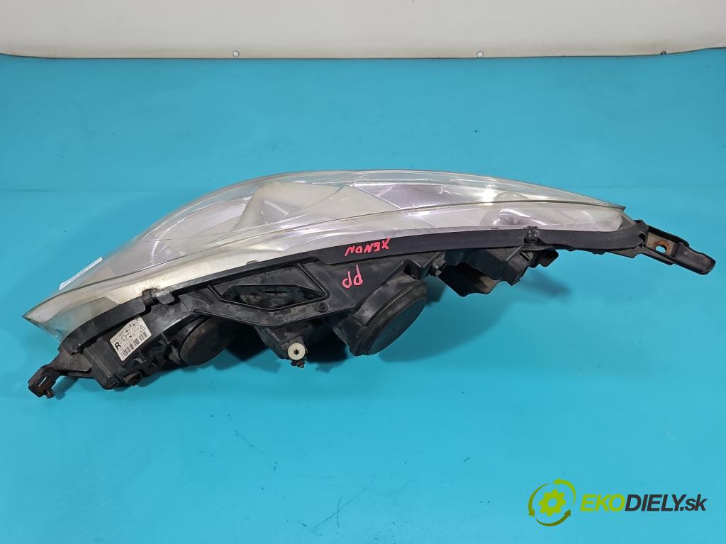 Peugeot 407 2.2 16V 158 HP manual 116 kW 2230 cm3 5- Reflektor: pravý 0301213272 (Svetlo predné pravé)