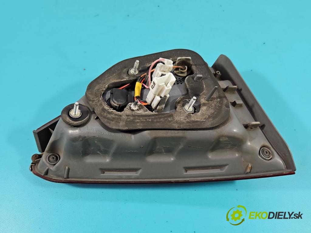 Hyundai I40 1.7 crdi 136hp manual 100 kW 1685 cm3 5- světlo zadní pravé 92404-3Z000 (Klika dveří ostatní)