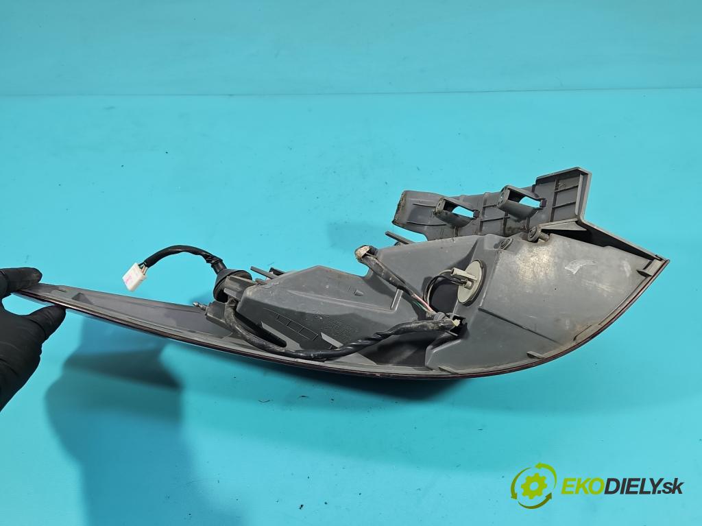 Hyundai I40 1.7 crdi 136hp manual 100 kW 1685 cm3 5- světlo zadní pravé 92402-3Z000 (Klika dveří ostatní)