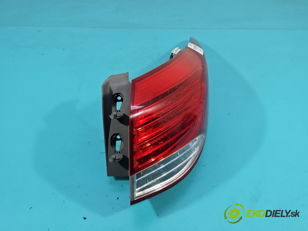 Hyundai I40 1.7 crdi 136hp manual 100 kW 1685 cm3 5- světlo zadní pravé 92402-3Z000 (Klika dveří ostatní)