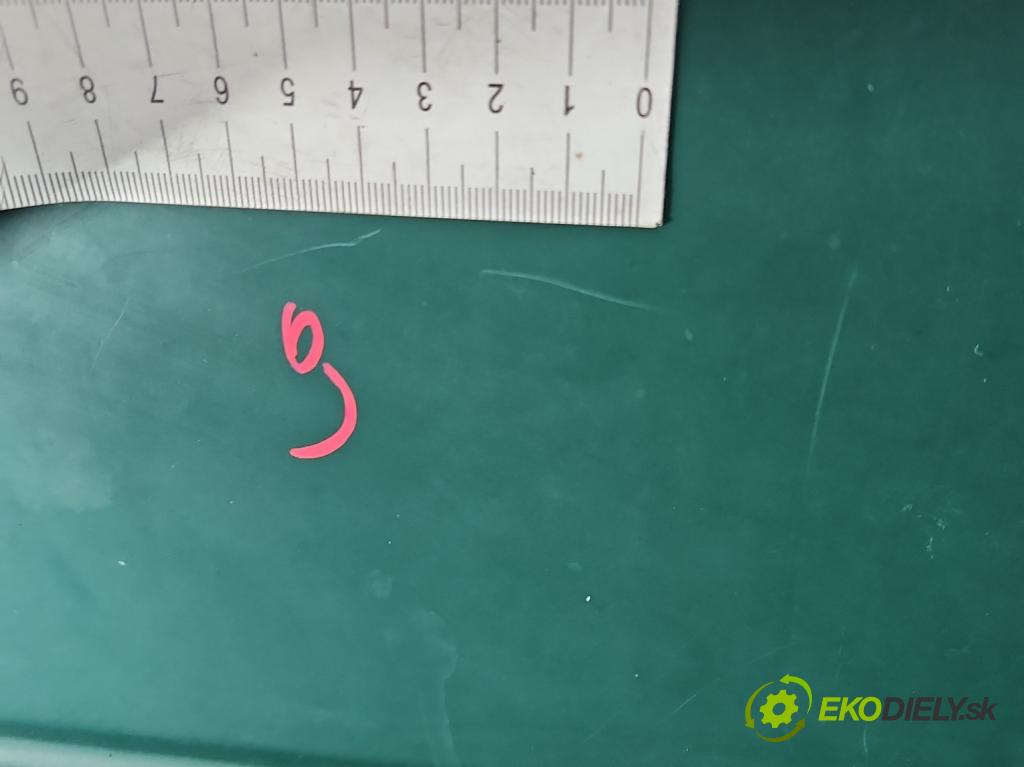 Mercedes Vito W638 1996-2003 2.3d 79KM manual 58 kW 2299 cm3 5- zadní kufrové dveře  (Zadní kapoty)