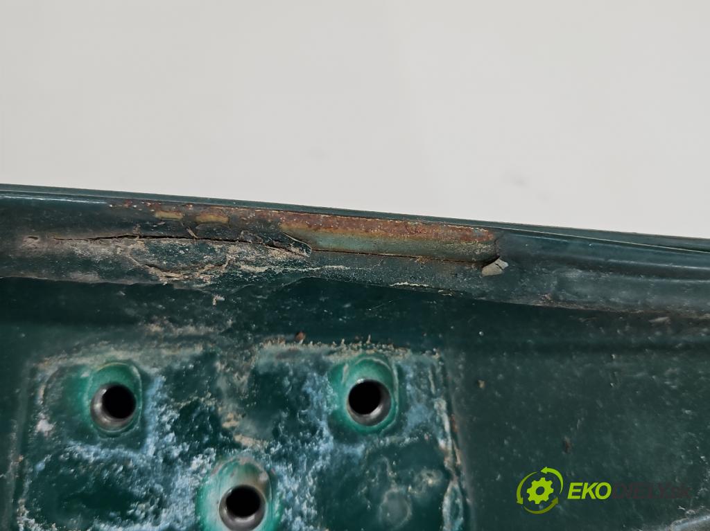 Mercedes Vito W638 1996-2003 2.3d 79KM manual 58 kW 2299 cm3 5- zadní kufrové dveře  (Zadní kapoty)