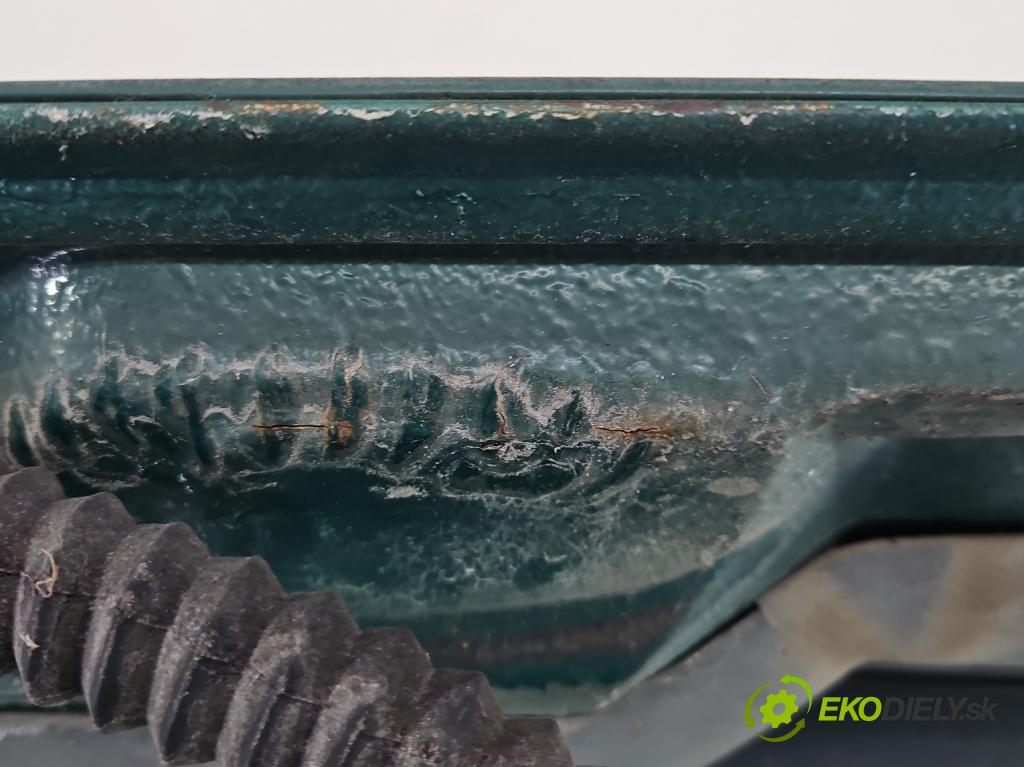 Mercedes Vito W638 1996-2003 2.3d 79KM manual 58 kW 2299 cm3 5- zadní kufrové dveře  (Zadní kapoty)