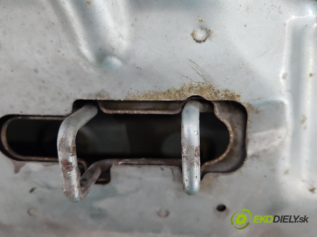 Mitsubishi Carisma 1.9 dci 102 HP manual 75 kW 1870 cm3 5- kapota predná