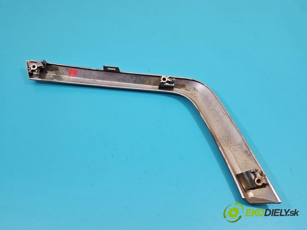 Mitsubishi ASX 2010-2021 1.6 16V 117 HP manual 86 kW 1590 cm3 5- blenda mriežka: nárazník pravé 6407A172