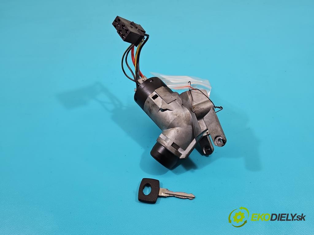 Mercedes Vito W638 1996-2003 2.3d 79KM manual 58 kW 2299 cm3 5- Spínačka  (Spínacia skrinka)