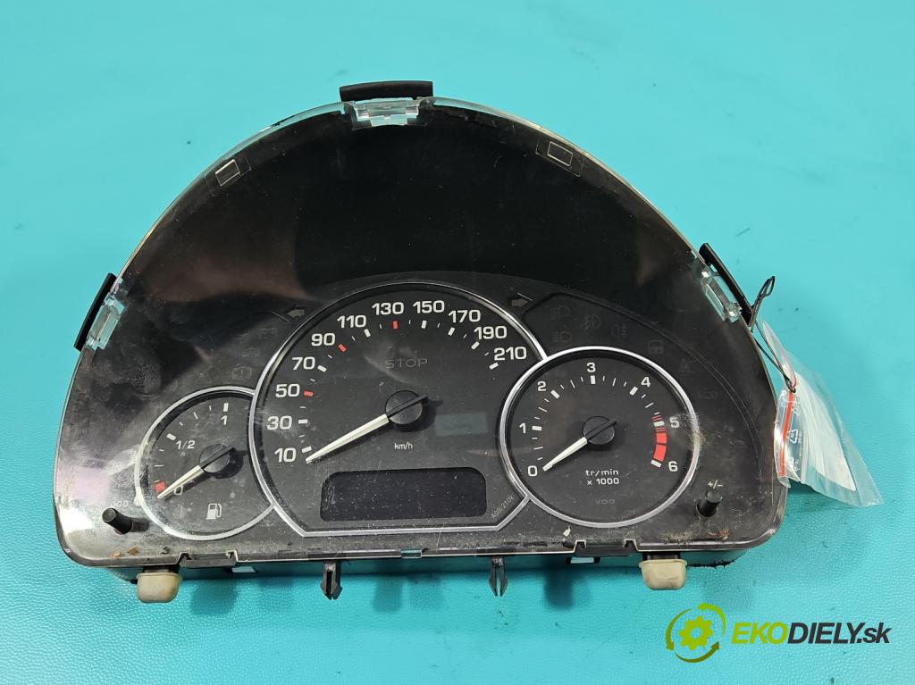 Peugeot 1007 1.4 hdi 68 HP manual 50 kW 1398 cm3 3- prístrojovka/ budíky 9658241780 (Prístrojová doska, displej)