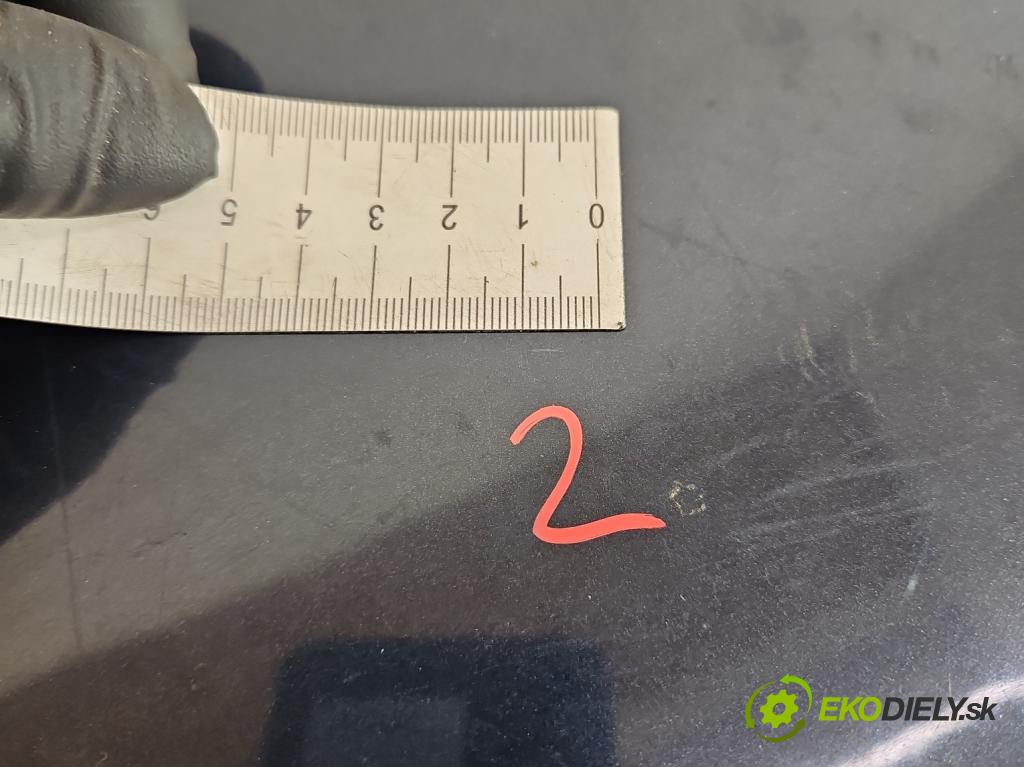 Vw Polo III 6N 1994-2001 1.6 8V 75 hp manual 55 kW 1598 cm3 4- zadní kufrové dveře  (Zadní kapoty)