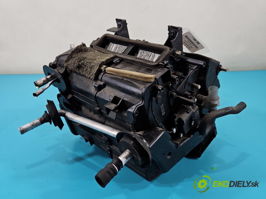 Infiniti FX I 2003-2008 3.5 V6 280KM automatic 206 kW 3498 cm3 5- radiátor 27110-CG084 (Radiátory topení)