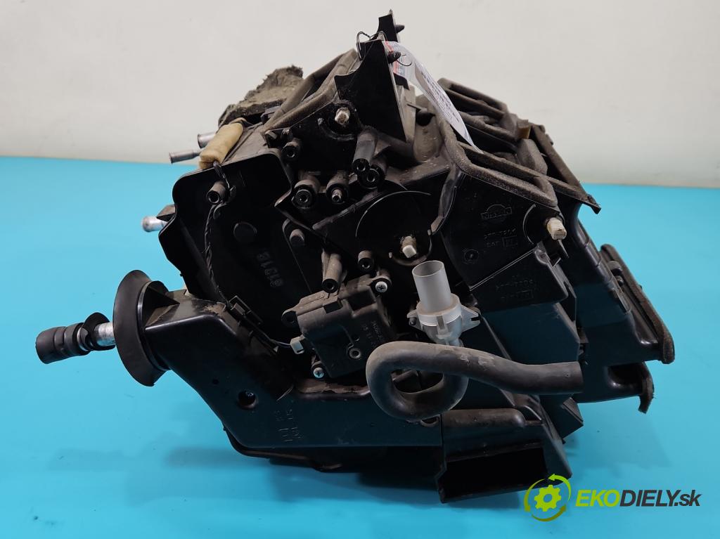 Infiniti FX I 2003-2008 3.5 V6 280KM automatic 206 kW 3498 cm3 5- radiátor 27110-CG084 (Radiátory topení)