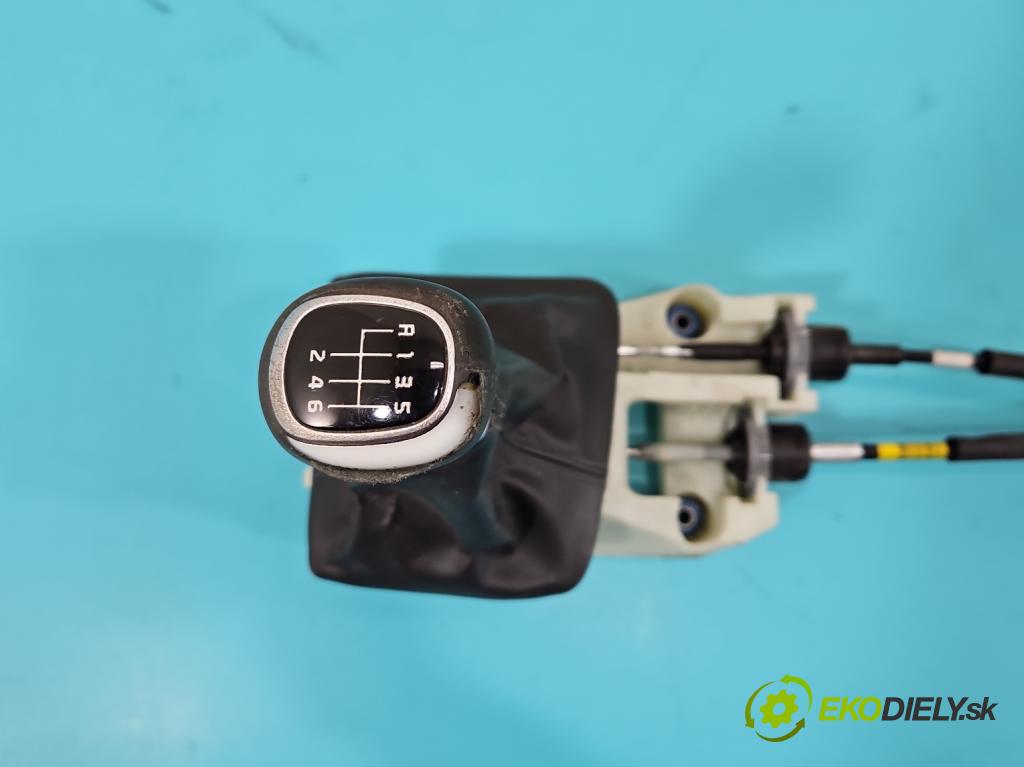 Kia Optima IV 2015-2020 1.7 crdi 141 HP manual 104 kW 1685 cm3 5- Páka: Změny: stupeň,rýchlosť  (Rýchlostná páka (kulisa))