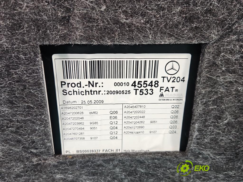 Mercedes GLK X204 2008-2015 2,2.0 CDI 170 hp automatic 125 kW 2143 cm3 5- Tapacír: dveře přední pravé