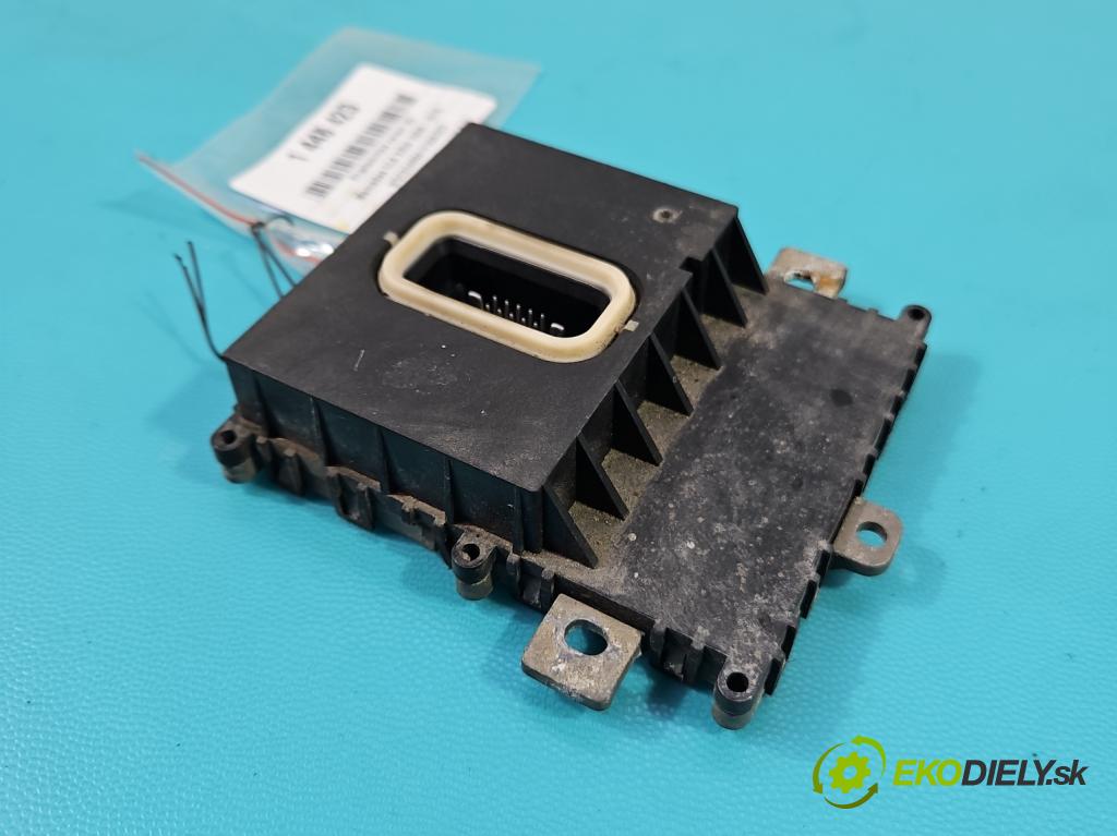 Mercedes GLK X204 2008-2015 2,2.0 CDI 170 HP automatic 125 kW 2143 cm3 5- střídač: xenon A2048708326 (Riadiaca jednotka xenónu)