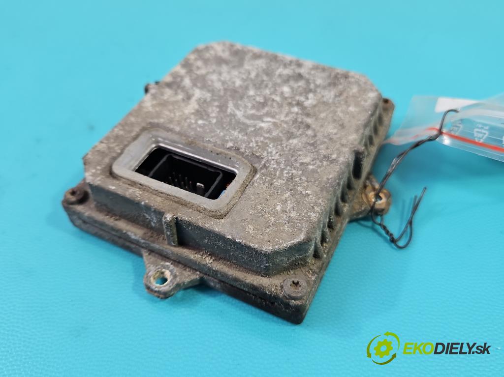 Peugeot 407 2.2 16V 158 HP manual 116 kW 2230 cm3 5- střídač: xenon 1307329095 (Riadiaca jednotka xenónu)