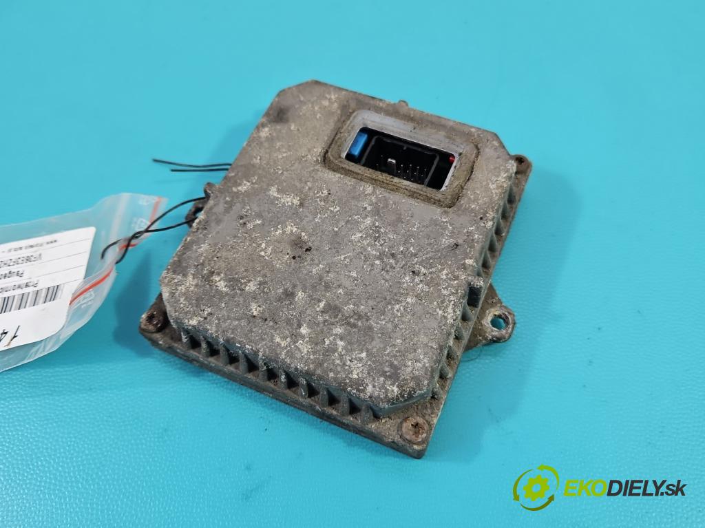 Peugeot 407 2.2 16V 158 HP manual 116 kW 2230 cm3 5- střídač: xenon 1307329095 (Riadiaca jednotka xenónu)