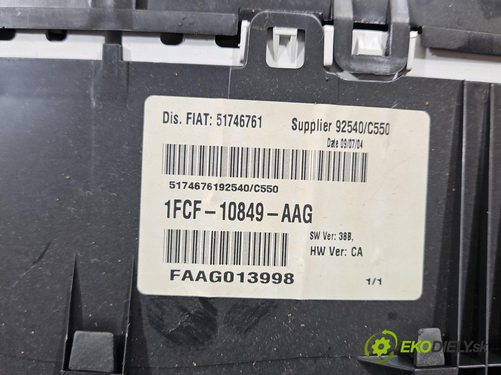 Fiat Stilo 1.6 16V 103 HP manual 76 kW 1596 cm3 5- prístrojovka/ budíky 51746761 (Prístrojová doska)