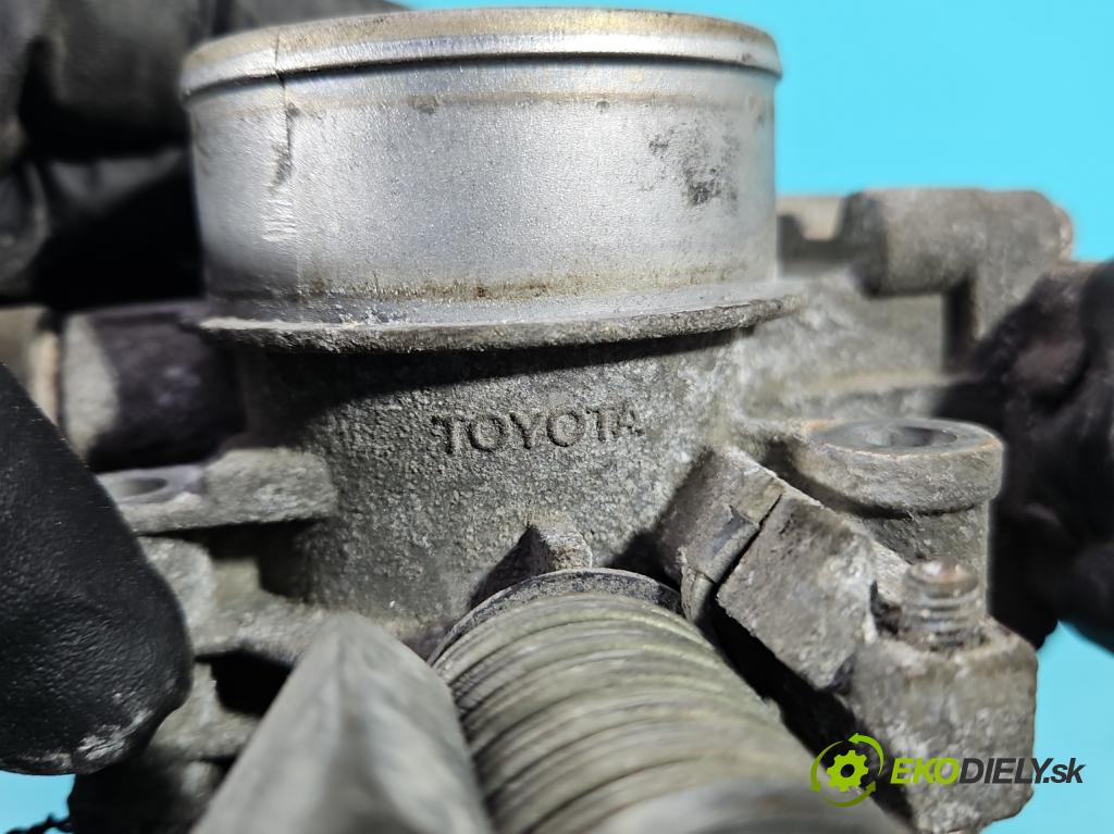 Toyota Corolla E12 2001-2009 1.4 vvti 97KM manual 71 kW 1398 cm3 5- klapka (Škrtiaca klapka)