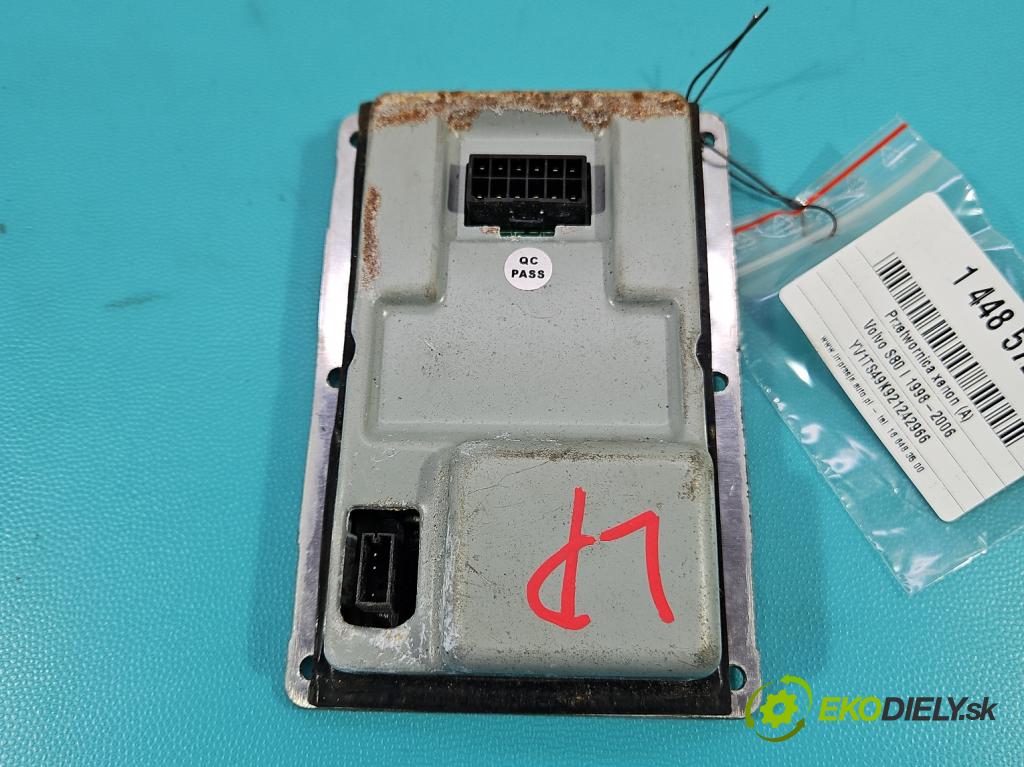 Volvo S80 I 1998-2006 2.0 T 190 HP automatic 140 kW 1984 cm3 4- střídač: xenon 89035113 (Riadiaca jednotka xenónu)