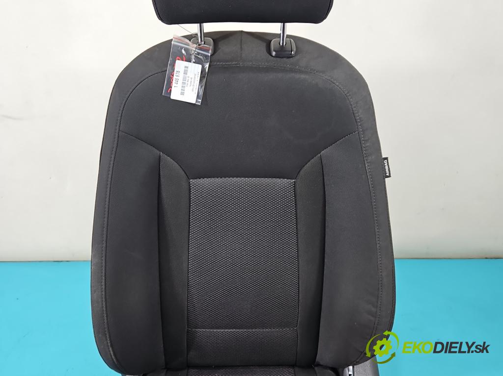 Hyundai I40 1.7 crdi 136hp manual 100 kW 1685 cm3 5- Sedadlo levý  (Sedačky, sedadla)