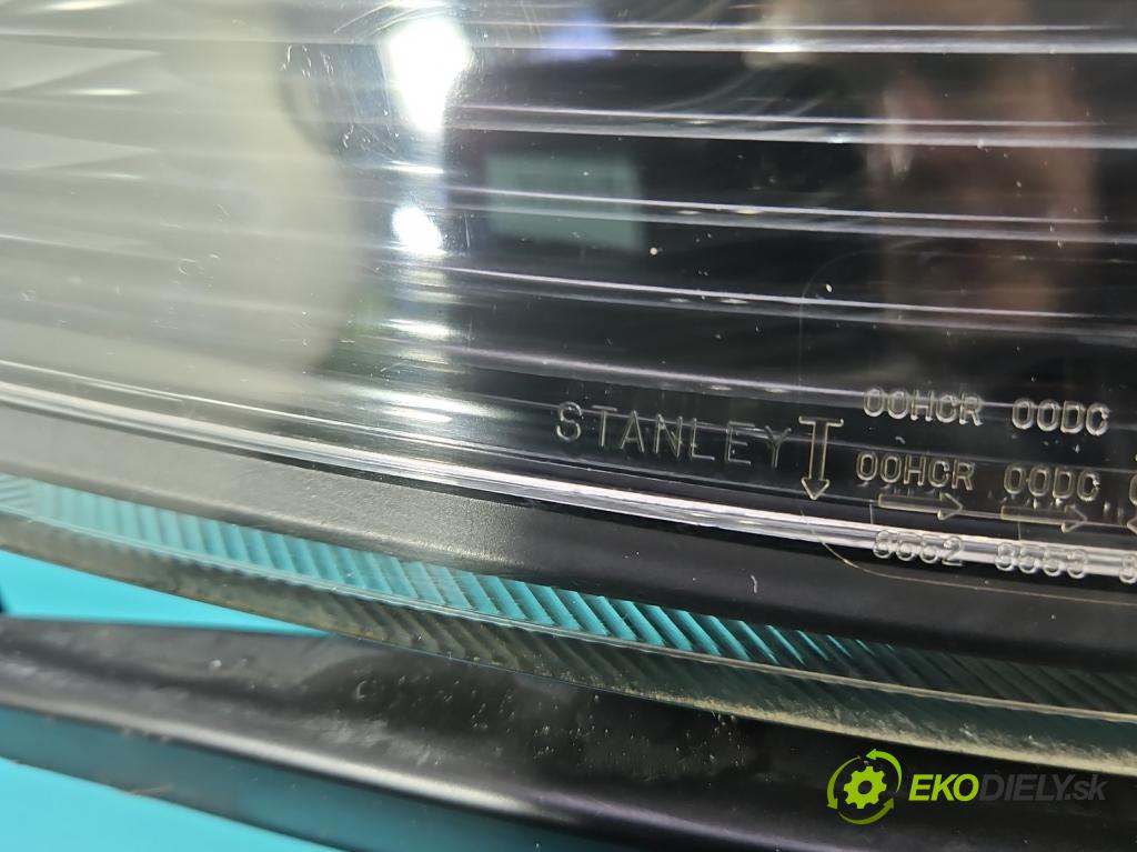 Honda Accord VII 2002-2008 2.0 16V 155 HP manual 114 kW 1998 cm3 4- Reflektor: pravý  (Svetlo predné pravé)