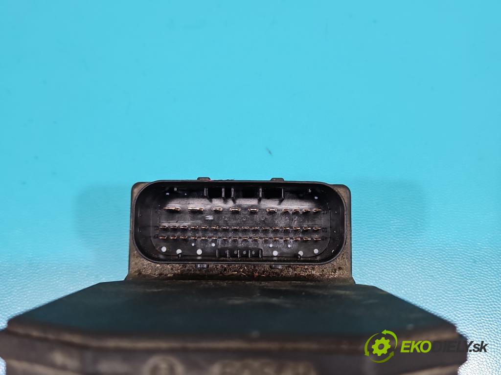 Audi A6 C5 1997-2004 3.0 V6 220KM automatic 162 kW 2976 cm3 5- čerpadlo abs 0265225121 (Pumpa ABS)