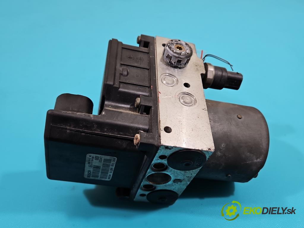 Audi A6 C5 1997-2004 3.0 V6 220KM automatic 162 kW 2976 cm3 5- čerpadlo abs 0265225121 (Pumpa ABS)