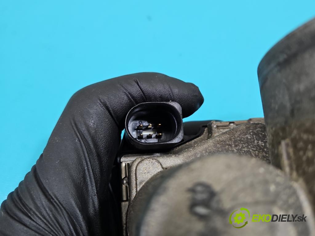 Audi A6 C5 1997-2004 3.0 V6 220KM automatic 162 kW 2976 cm3 5- klapka 0280750030 (Škrtiaca klapka)