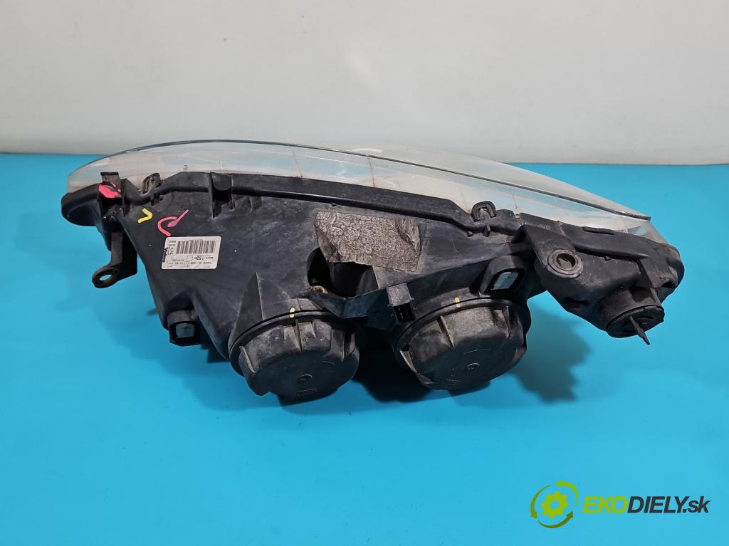 Peugeot 307 1.6 16V 109 HP manual 80 kW 1587 cm3 5- Reflektor: pravý 9641615280 (Svetlo predné pravé)