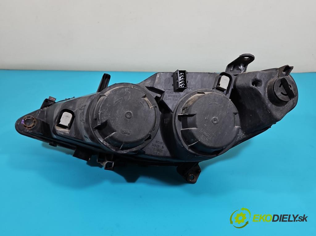 Peugeot 307 1.6 16V 109 HP manual 80 kW 1587 cm3 5- Reflektor: pravý 9641615280 (Svetlo predné pravé)