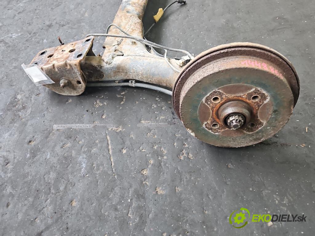 Vw Golf III 1991-1998 1.6 8V 101 hp manual 74 kW 1595 cm3 5- zadní výztuha  (Výztuhy zadní)