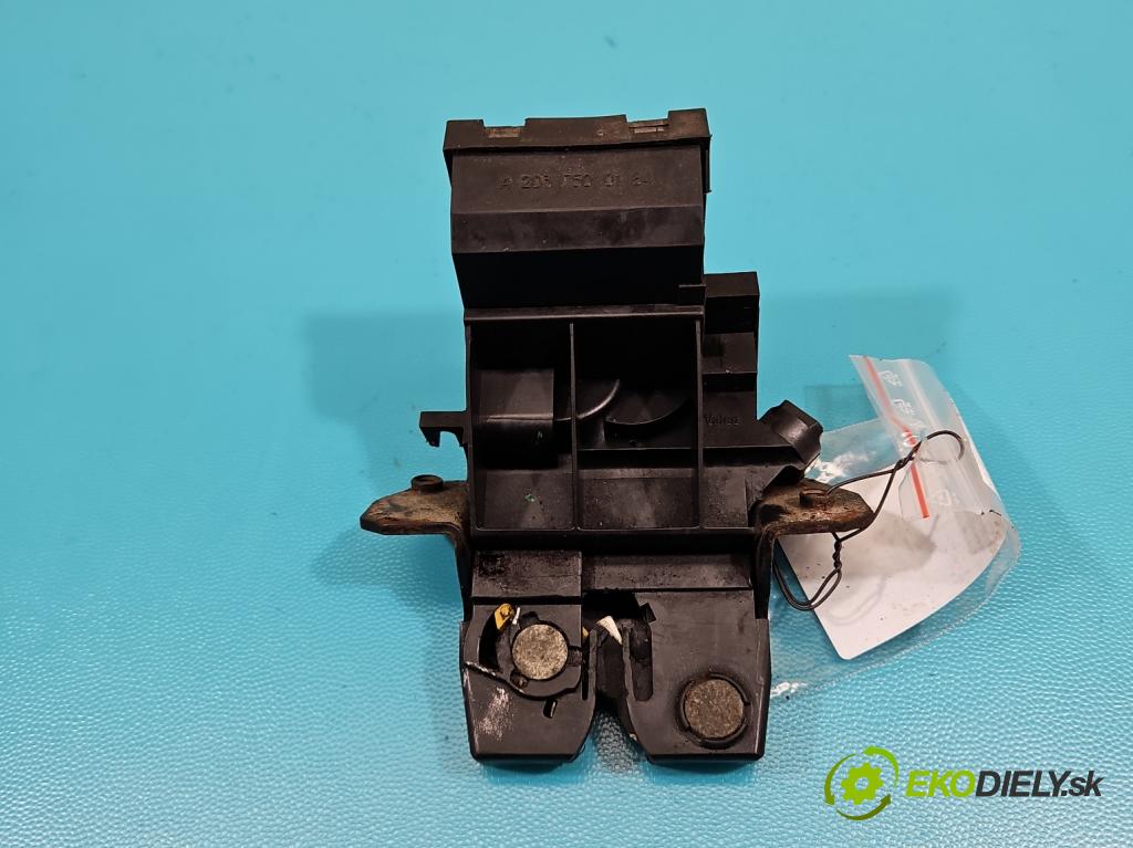 Mercedes C W203 2000-2007 2.0 kompressor 163 hp manual 120 kW 1998 cm3 4- zámek kufrových dveří zadní A2037500184