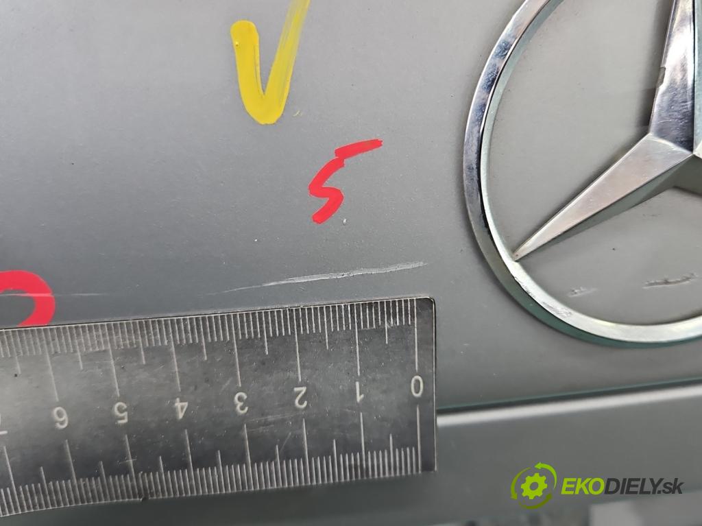 Mercedes C W203 2000-2007 2.0 kompressor 163 hp manual 120 kW 1998 cm3 4- zadní kufrové dveře  (Zadní kapoty)