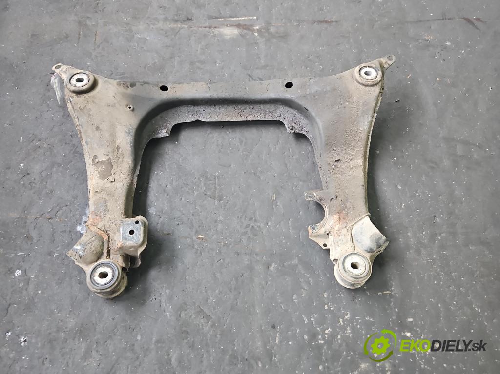 Audi A4 B5 1994-2001 1.8 20V 125 HP manual 92 kW 1781 cm3 4- výstuha motora
