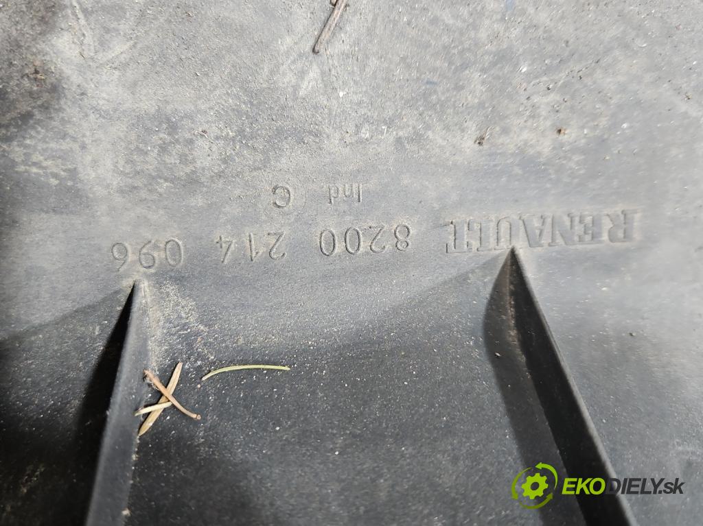 Renault Modus 1.4 16V 98 HP manual 72 kW 1390 cm3 5- torpédo 8200213840 (Torpédo (plast pod čelným sklom))