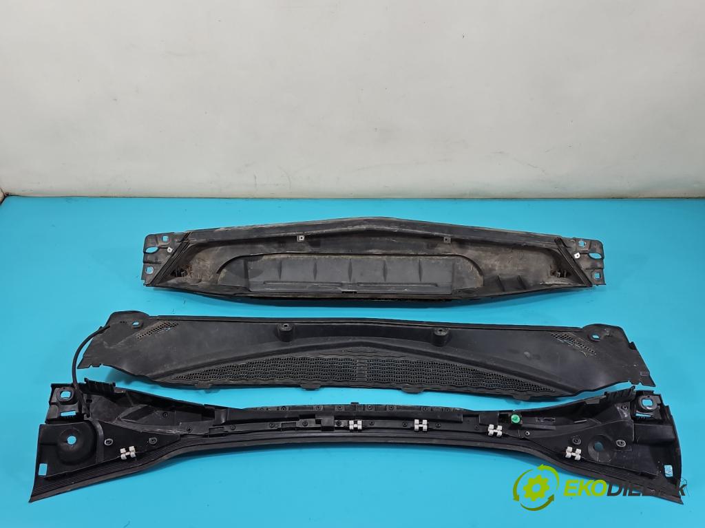 Renault Modus 1.4 16V 98 HP manual 72 kW 1390 cm3 5- torpédo 8200213840 (Torpédo (plast pod čelným sklom))