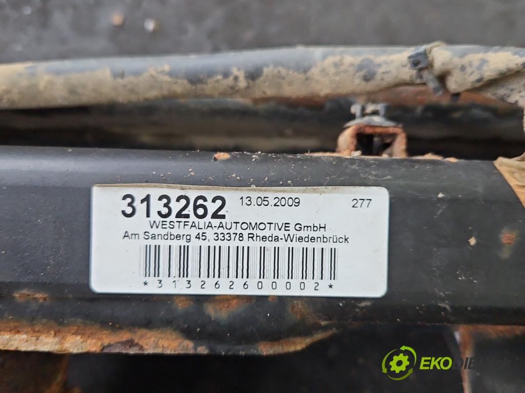 Mercedes GLK X204 2008-2015 2.2 CDI 170 hp automatic 125 kW 2143 cm3 5- oko tažné A2043100237 (Tažné zařízení)