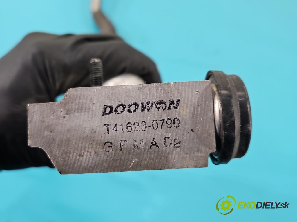 Hyundai I40 1.7 crdi 136 HP manual 100 kW 1685 cm3 5- rúrka klimatizácie T41623-0790