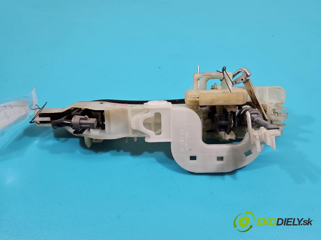 Hyundai I40 1.7 crdi 136 HP manual 100 kW 1685 cm3 5- rukoväť predné ľavé mimo:  (Kľučka dverí vonkajšia predná ľavá)