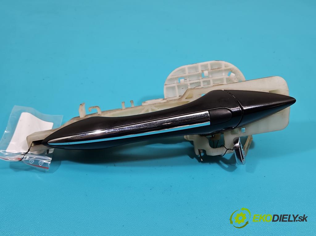 Hyundai I40 1.7 crdi 136 HP manual 100 kW 1685 cm3 5- rukoväť predné ľavé mimo:  (Kľučka dverí vonkajšia predná ľavá)