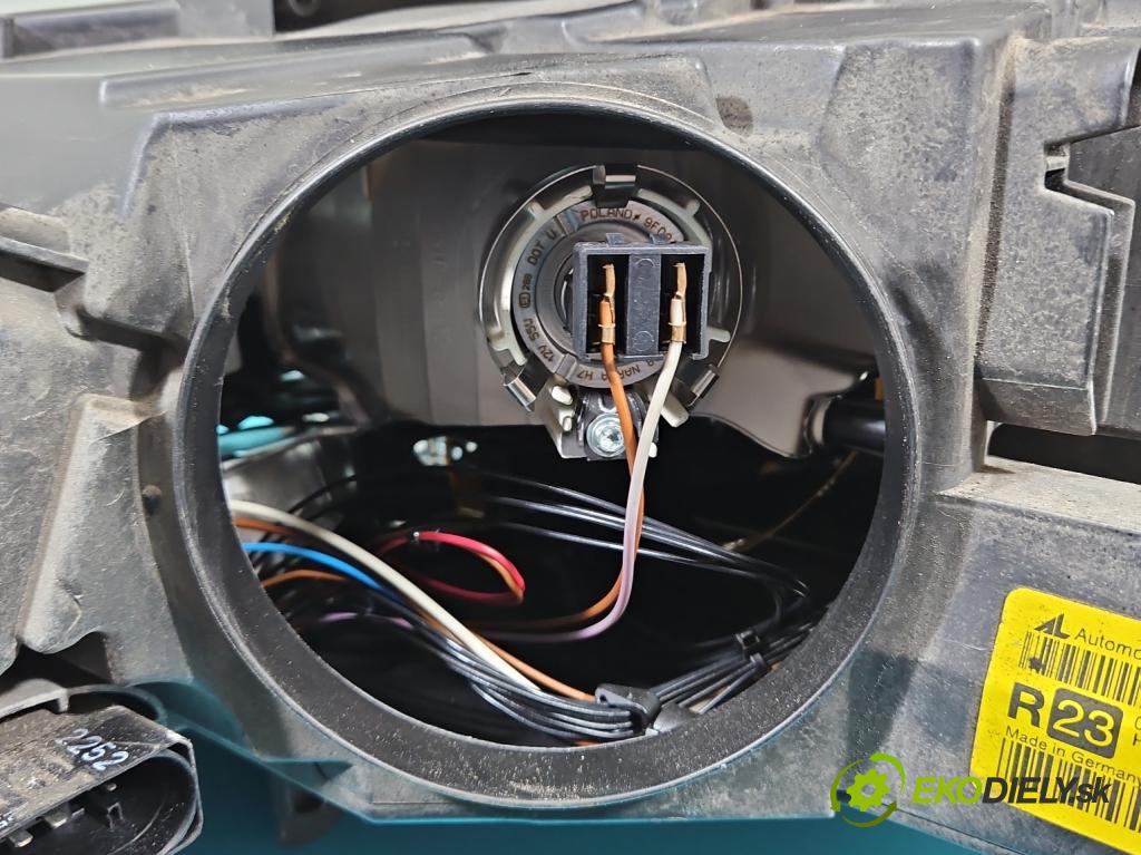 Vw Passat CC 2008-2016 2.0 tdi 140 hp automatic 103 kW 1968 cm3 4- světlo pravý 3C8941752J (Pravé)