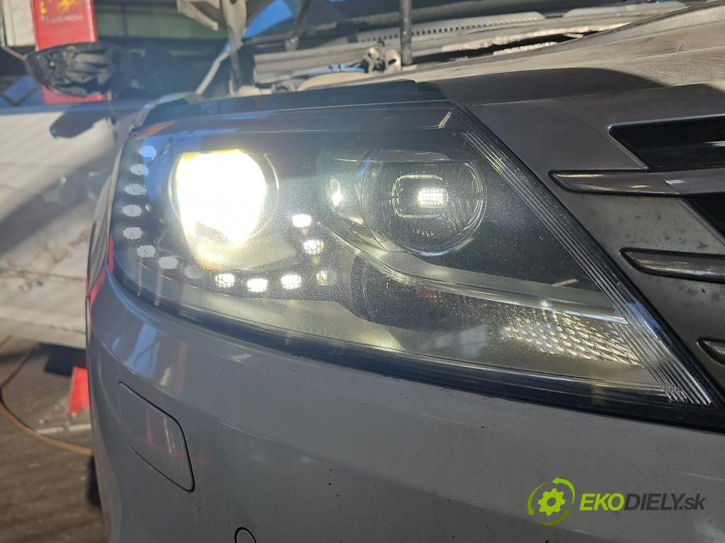 Vw Passat CC 2008-2016 2.0 tdi 140 hp automatic 103 kW 1968 cm3 4- světlo pravý 3C8941752J (Pravé)